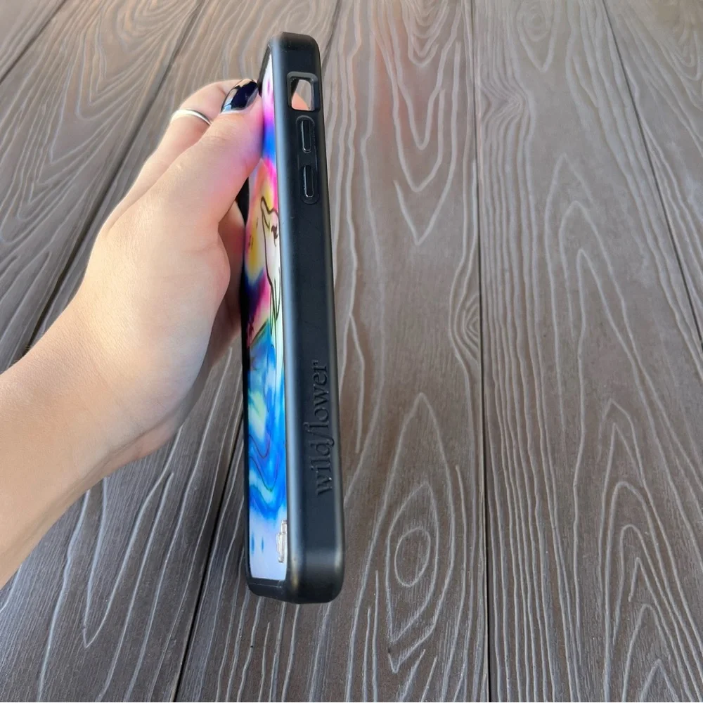 Wildflower Maui Airbrush dolphin 🐬 iPhone XR case!